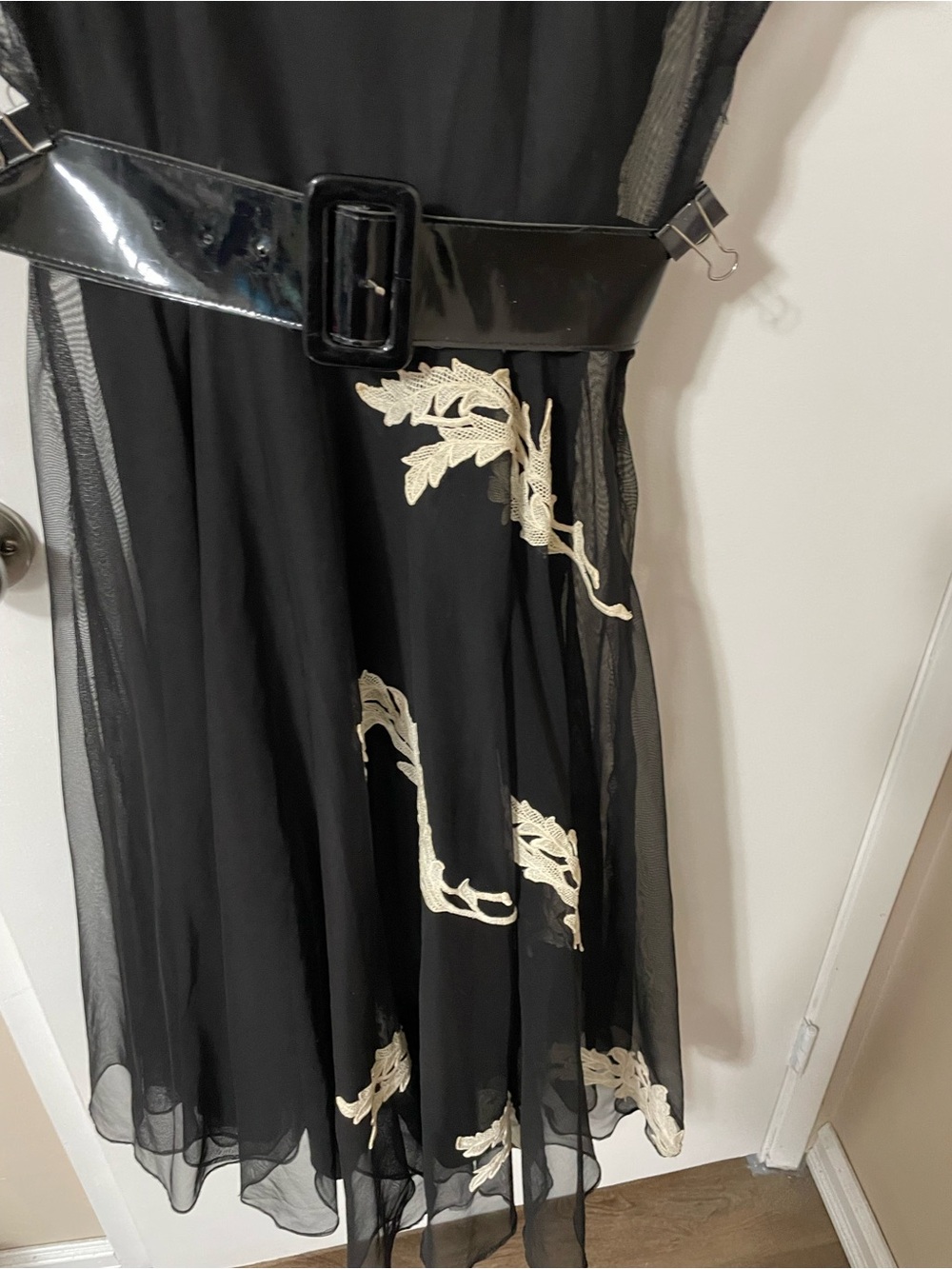 Vintage Black Midi Dress with Cream Floral Appliqués 2 Pieces Size Small - Picture 5 of 14
